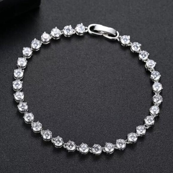 NEW 925 STERLING SILVER ROUND DIAMOND BRACELET, NICE BRACELET, CUTE BRACELET - Picture 1 of 7
